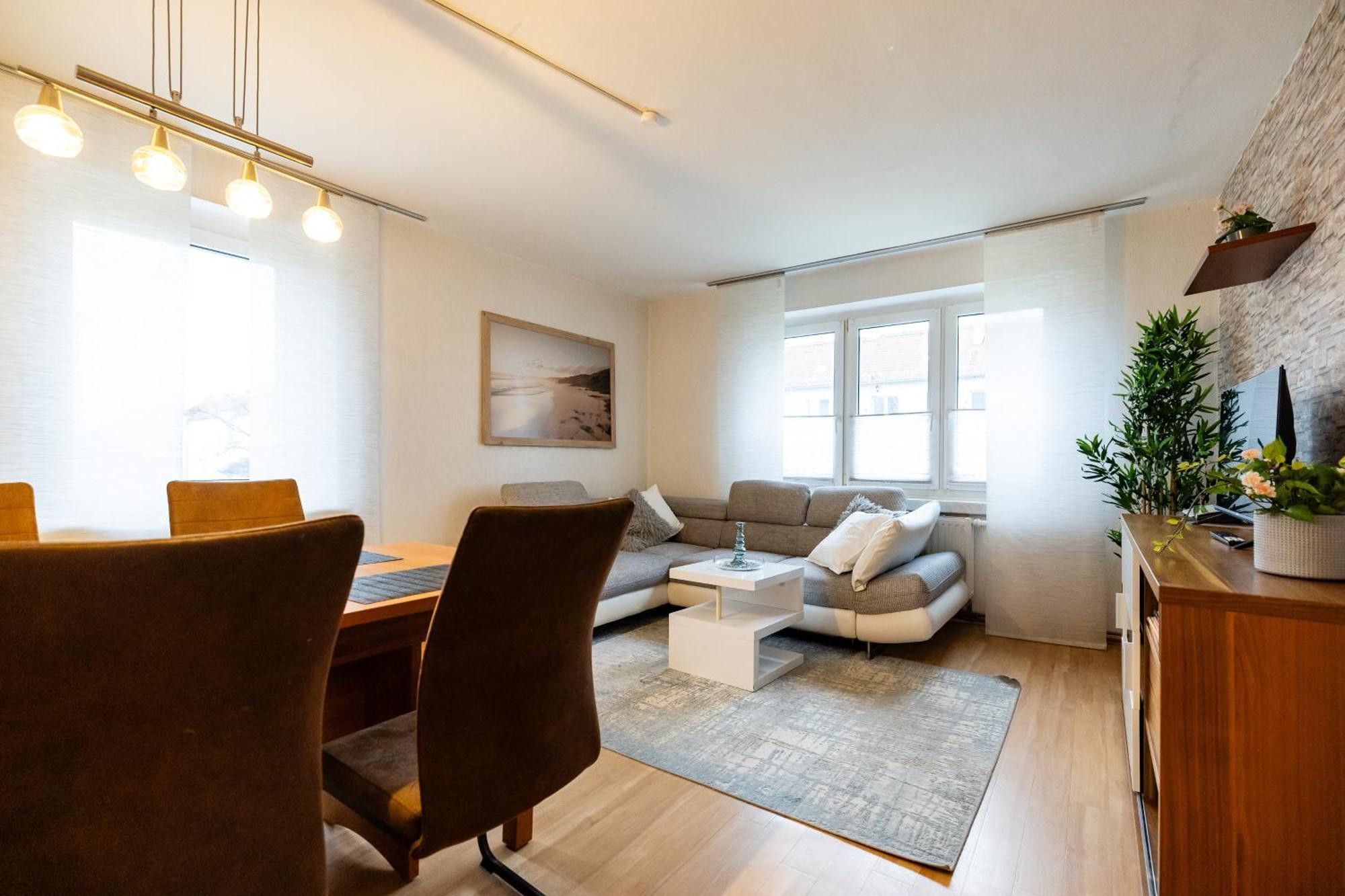 Halle  Moderne 4 Zimmer Wohnung Vollausgestattet Und Moebliert מראה חיצוני תמונה